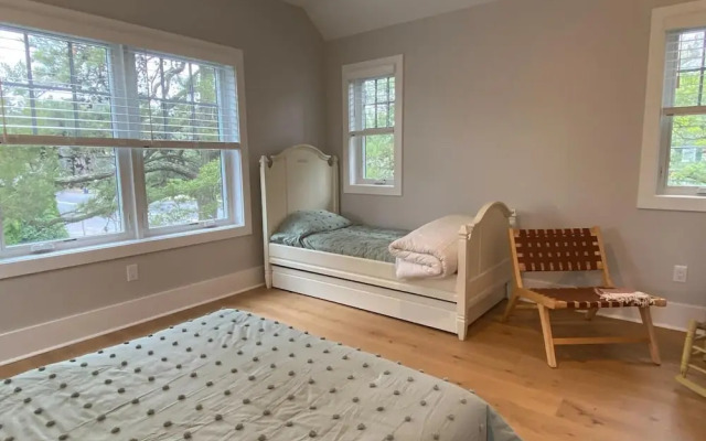 ST Lawrence Street 21