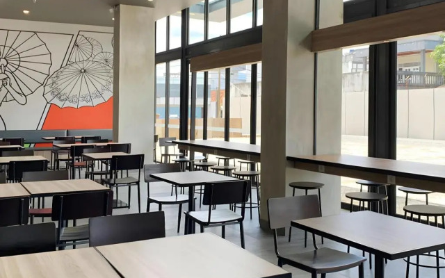 Amaris Hotel Kalimalang