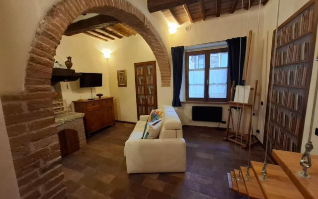 Il Pacchiarotto-Medieval Walls