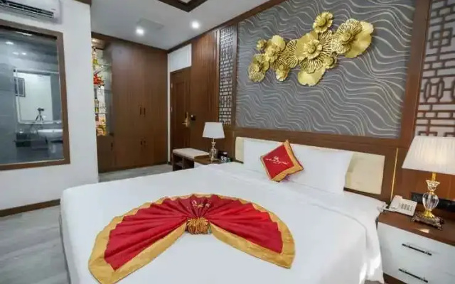 Sunland Halong Hotel and Restaurant