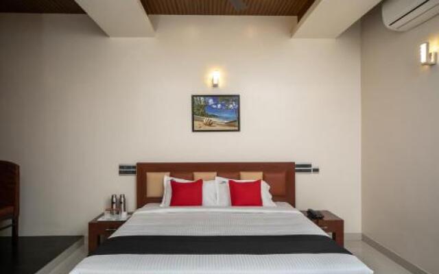 Capital O 23040 Royal Indus