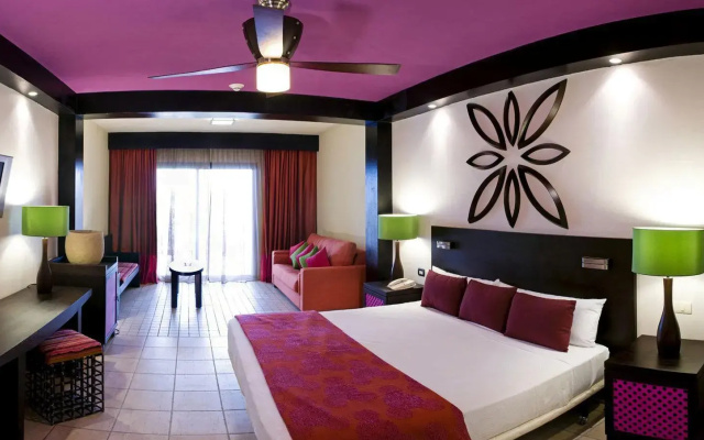 Privilege Ocean Coral And Turquesa - All Inclusive