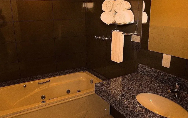 Lazuli Hotel