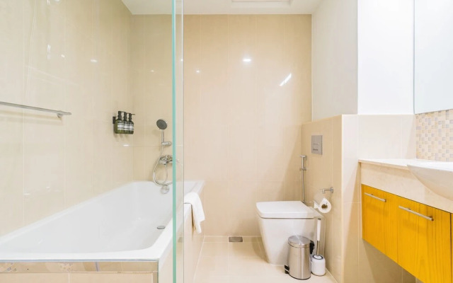 Monty Holiday Home - Serene & Modern Apartment With Burj Khalifa View