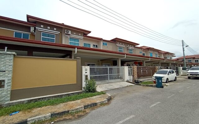 OYO 90275 Meow Homestay