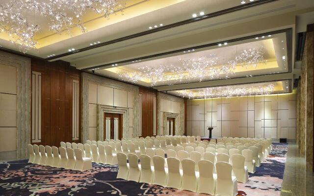 Crowne Plaza Huangshan Taiping Lake