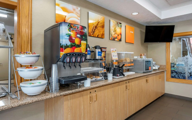 Comfort Suites Salem