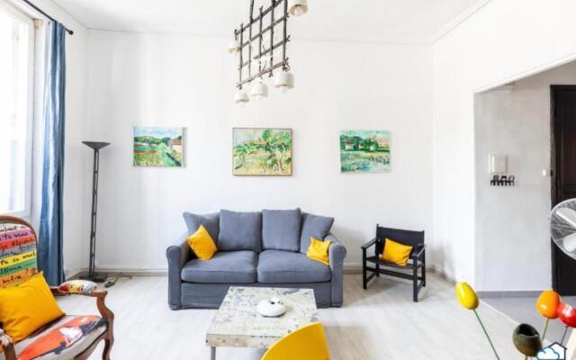 Beautiful Apartment - 2 rooms AC - Air Rental by Keeper