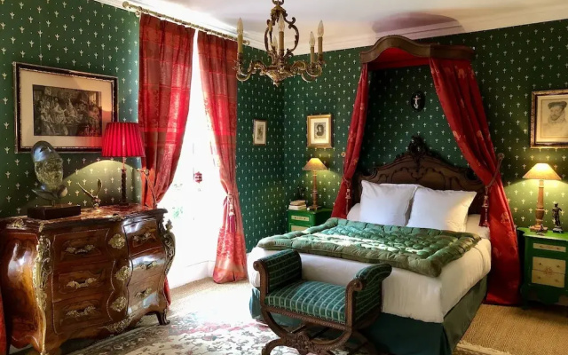 Manoir De La Croix Saint Louis