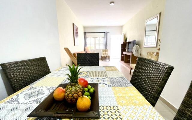 Apartamento 2CBM-1 Cerca al Mar con Wifi