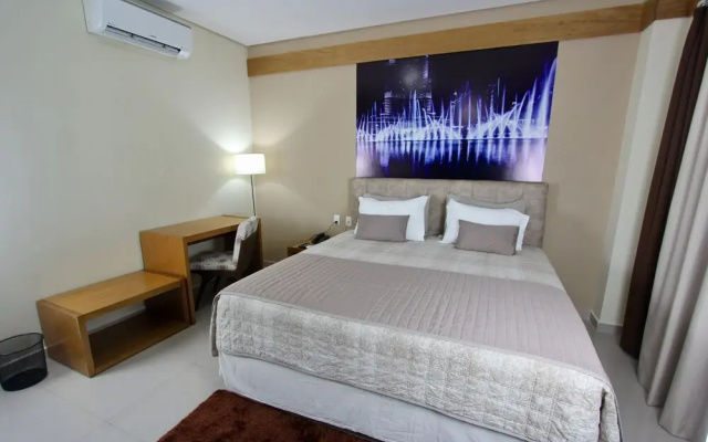 Prisma Plaza Hotel