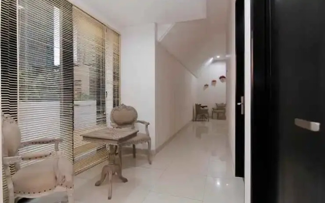 M Home