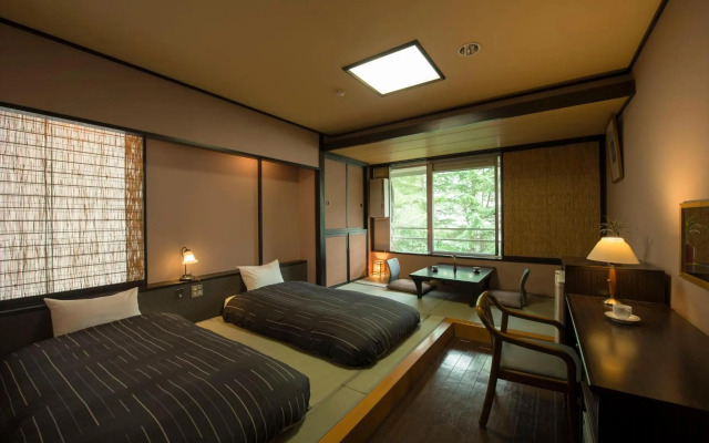 Hotel Lucent Takamiya