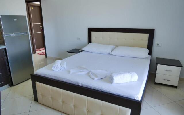 Spacious Studio!Wonderful View!Private Parking!