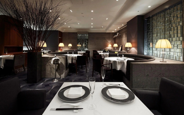 The Tokyo Station Hotel