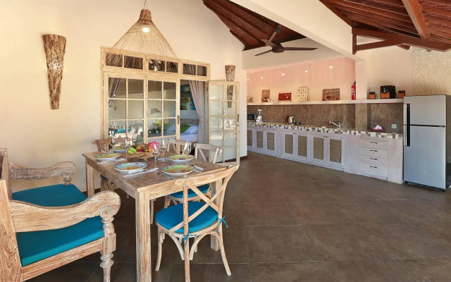 Breezy Point Villas