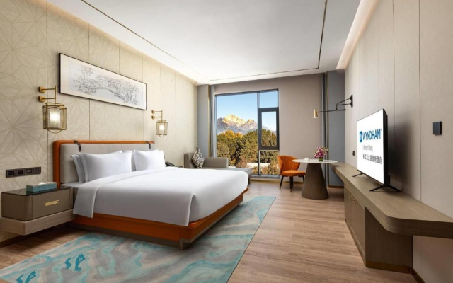 Wyndham Lijiang Yulong Hotel(Lijiang Railway Station)
