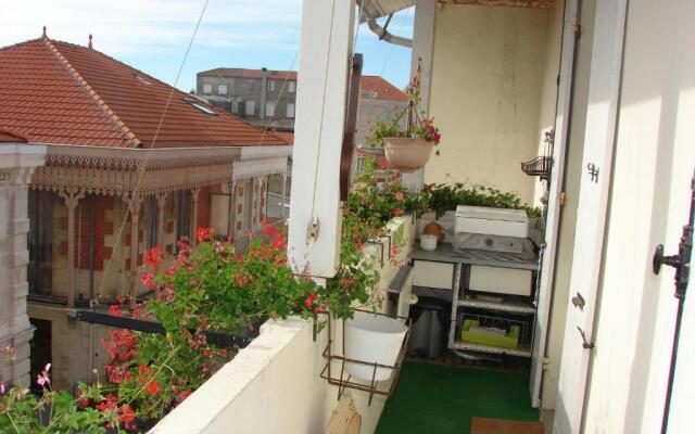 Résidence de France appartement 59m2 à 100m plage principale