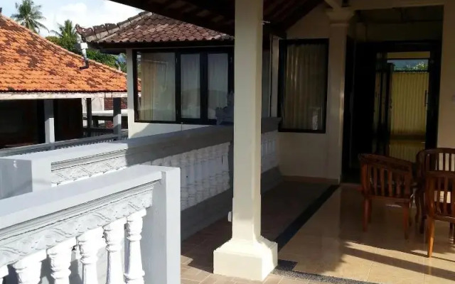 Puri Mandhara Lovina