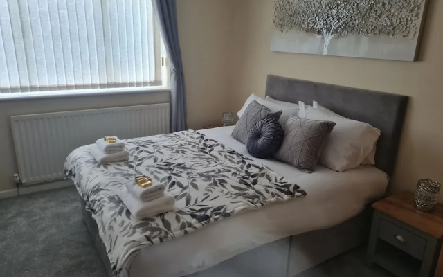 5bed House Wirral Near Liverpool,chester