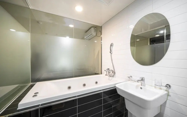 Tongyeong Hotel O2
