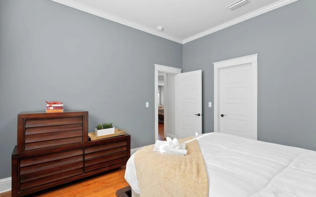 Sunset Bungalow With Hot Tub - 6ppl