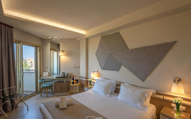 Emmantina Hotel