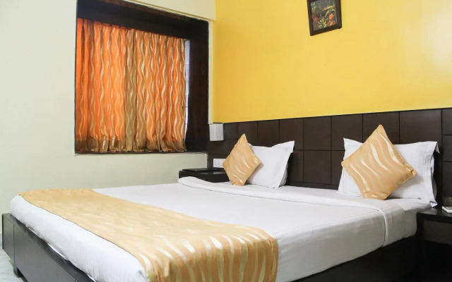 FabHotel Arya International Elgin Road