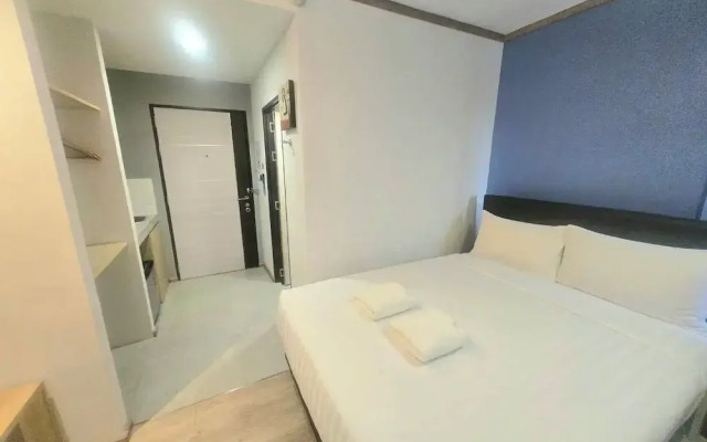 Prom Hotel