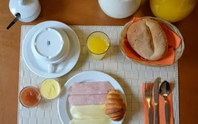 Fado Bed & Breakfast Santos