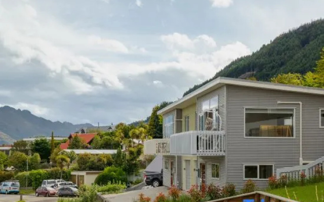 Fernhill Lookout | Near Town • Remarkables Views – Outside – Queenstown