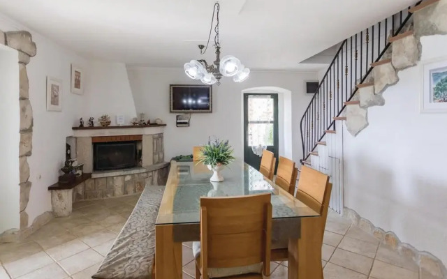 Awesome Home in Klek With Wifi and 4 Bedrooms