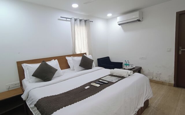 Hotel Crystel Residency