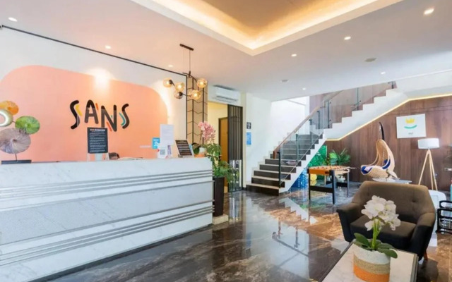 Sans Hotel Box Mansion Surabaya