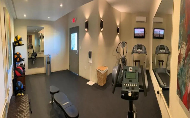 South Beach Biloxi Hotel & Suites