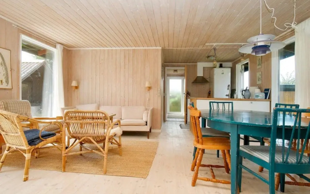 6 Person Holiday Home in Farevejle-by Traum