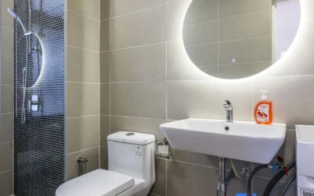 Luxurious TRX Corner Dual Balconies + 2 Bedrooms – Bathroom – Kuala Lumpur