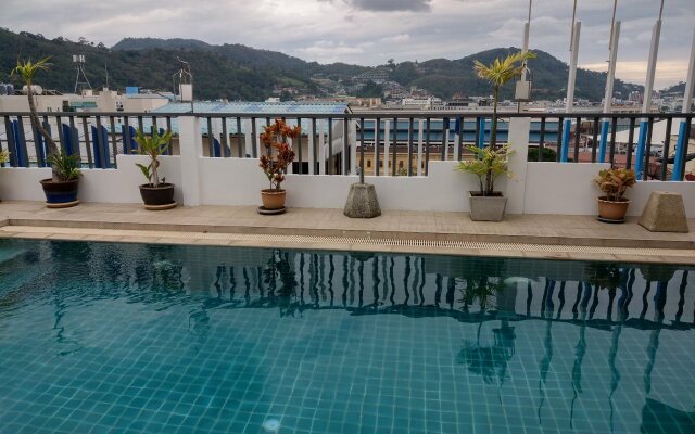 Acca Patong Apartments
