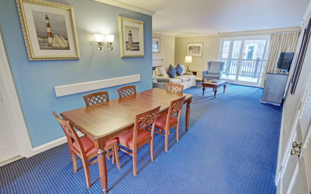 Club Wyndham Newport Onshore