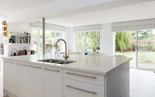 Secluded Rural Retreat Close to Beach - Sleeps 12