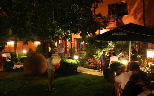 Esterra Vini Guest House