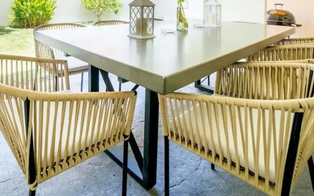 Stunning Family House 5 Min From Beach