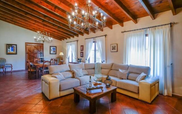 Casa Senorio del Olivar Mijas by Ruralidays