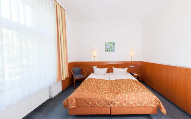 TRIP INN Hotel Schumann