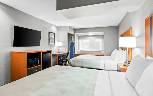 Quality Inn & Suites I-81 Exit 7