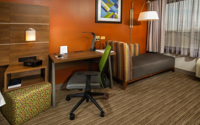 Holiday Inn Express Hotel & Suites Pasco-Tri Cities by IHG