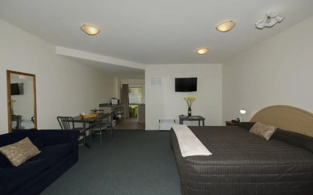 Lake Point Motel