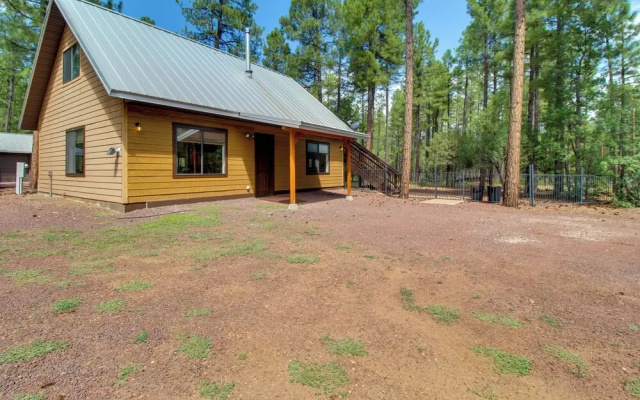 1 Mi to Lake: Pet-friendly Arizona Gem