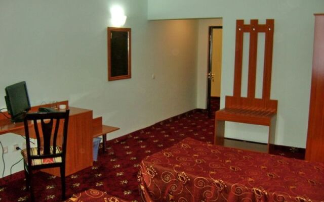 Hayat Inn