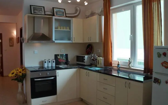 Dom-El Real Apartments in Sea View Complex